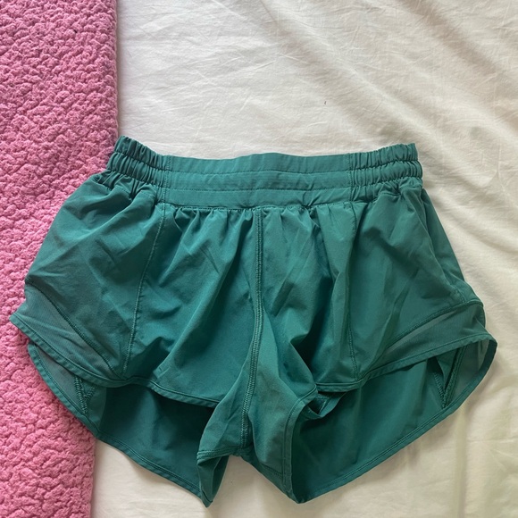 Lululemon shorts - Picture 5 of 6